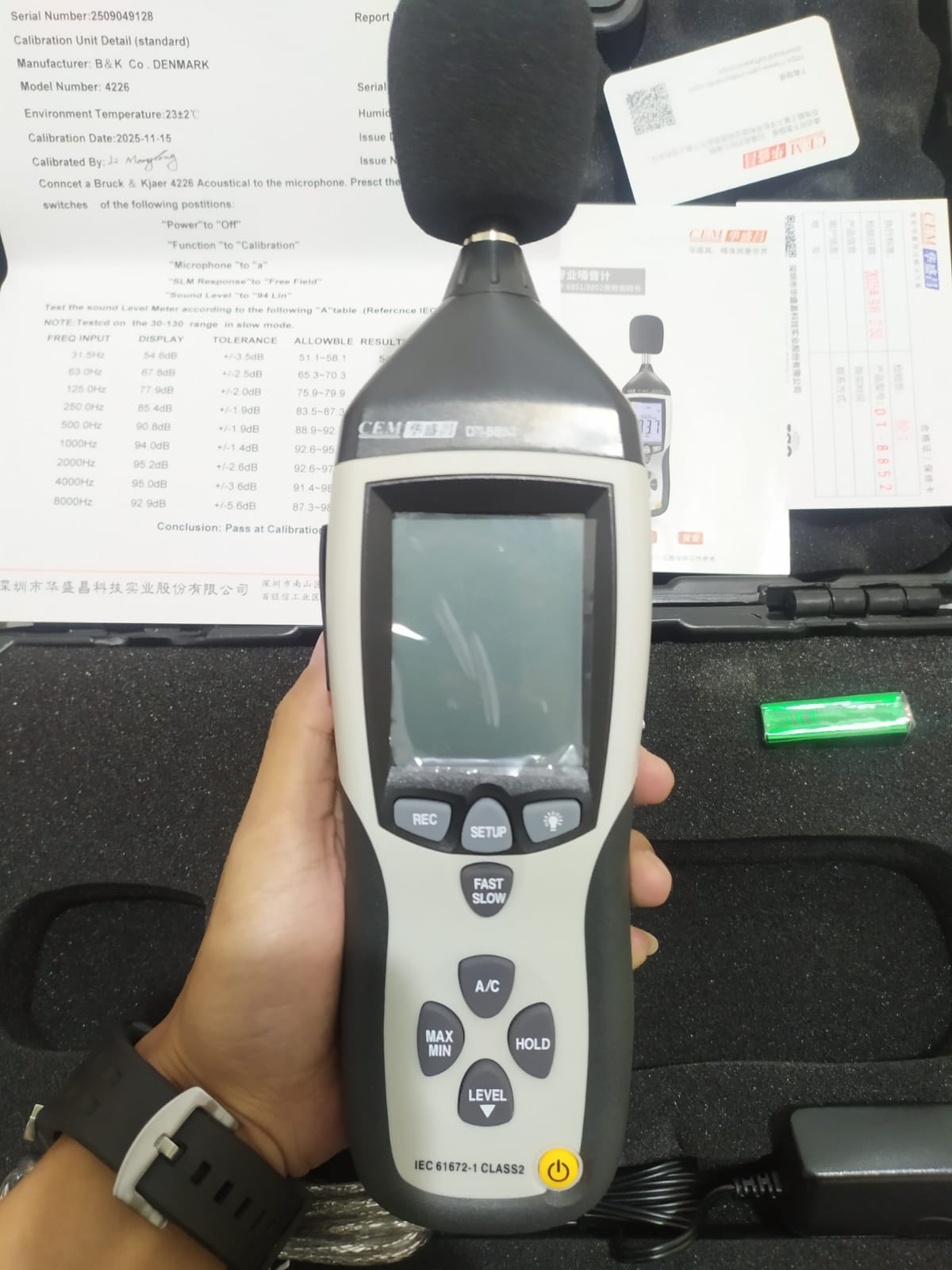 CEM DT-8852 Sound Level Meter CEM DT-8852 Sound Level Meter 1